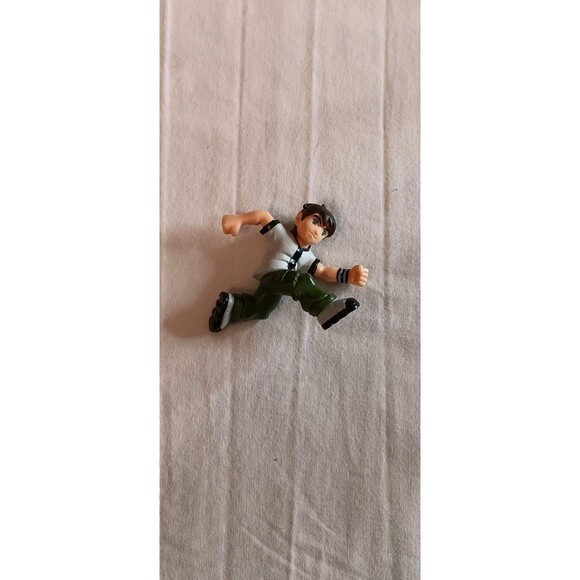 Ben 10 Action Figures, Super RARE Ben With Wide Kick Stance Lot Of 3 With 1 Card - Picture 4 of 9